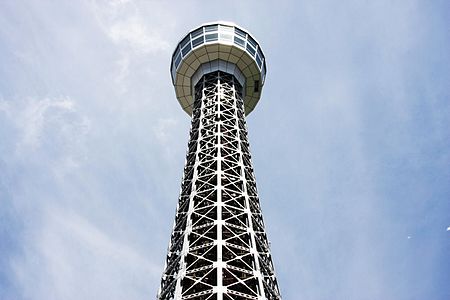 Yokohama Marine Tower.jpg