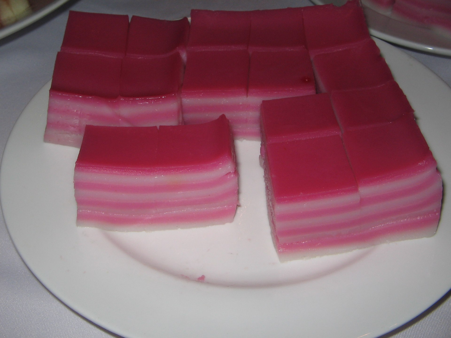 Kuih lapis - Wikipedia Bahasa Melayu, ensiklopedia bebas