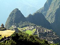 185 Uitzicht vanaf Inca Trail naar Sun Gate Machu Picchu Peru 2448 (14977361489) .jpg