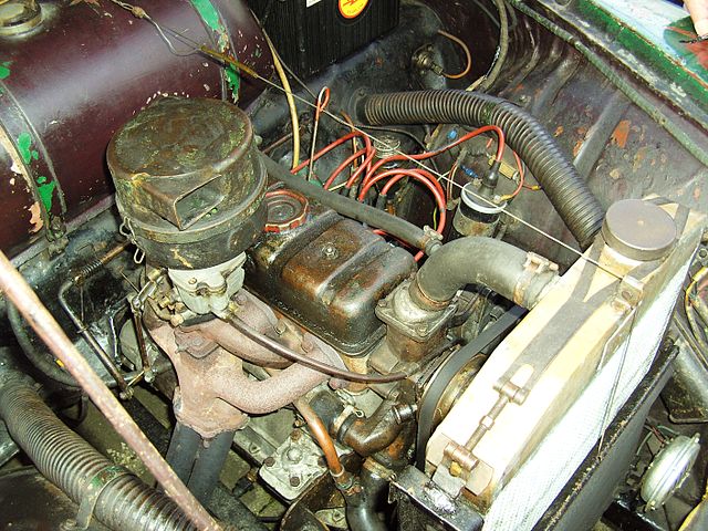 File:1953 Skoda 1200 - the engine (5463190962).jpg - Wikimedia Commons