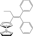 2-ferrocenyl-1,1-diphenulbut-1-ene.svg