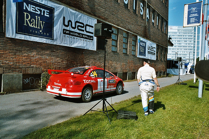 File:2004 Rally Finland friday 15.jpg