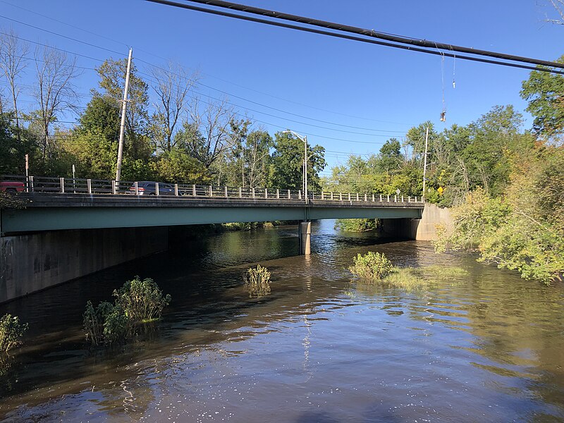 File:2023-10-01 16 08 38 View north down the Millstone River from the Old Lincoln Highway Bridge on the border of Princeton, Mercer County and Franklin Township, Somerset County in New Jersey.jpg