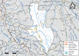 Réseaux hydrographique et routier de Lucq-de-Béarn.