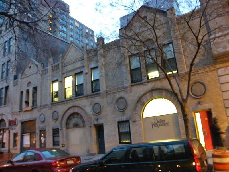 File:89th-street-stables.jpg