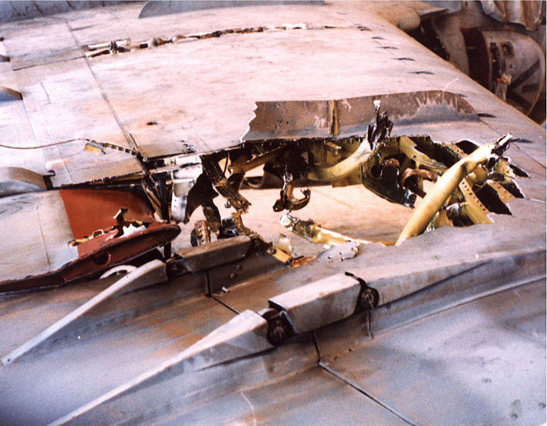 File:A-6E flak damage to wing dring 1991 Gulf War.jpeg