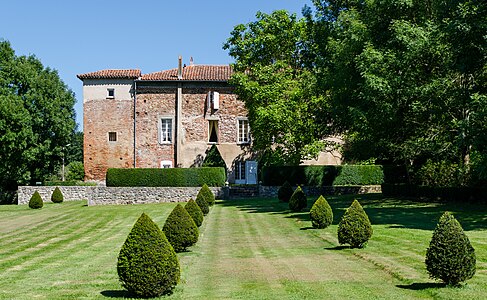 Le jardin de l'abbaye de Combelongue.