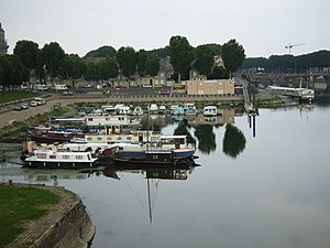 Angers: Geografie, Geschichte, Wappen