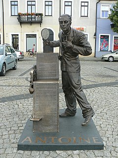 <span class="mw-page-title-main">Antoine de Paris</span> Polish hairdresser (1884–1976)