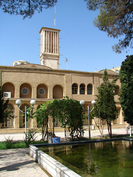 File:Arg-é Yazd.JPG