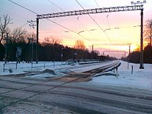 Aruküla raudteepeatus, vaade ülesõidukohalt Tartu suunas, 6. märts 2012.jpg