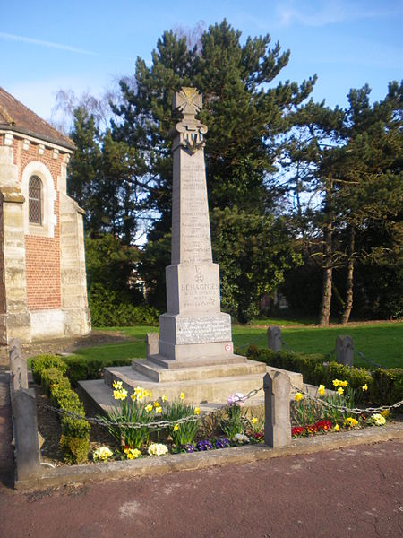 File:Béhagnies - Monument aux morts.JPG