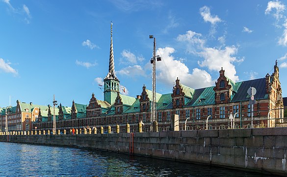 Børsen from canal