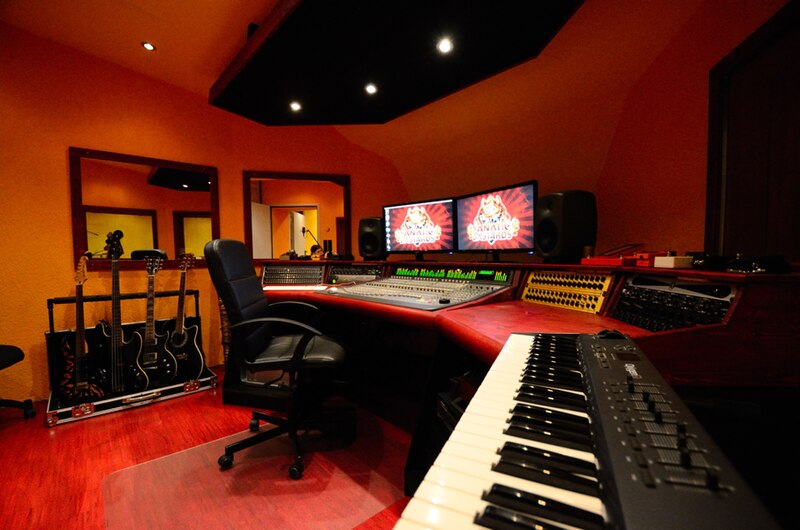 File:Bastard Studios - Regie.jpg