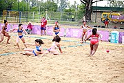 Deutsch: Beachhandball bei den Olympischen Jugendspielen 2018; Tag 6, 11. Oktober 2018; Mädchen, Platzierungssspiel Ränge 11-12 – Amerikanisch Samoa-Mauritius 2:1 English: Beach handball at the 2018 Summer Youth Olympics at 11 October 2018 – Girls Placement Match 11-12 – American Samoa-Mauritius 2:1