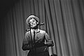Connie Pieters tijdens opnamen van het programma Bij Dorus Op Schoot in 1968