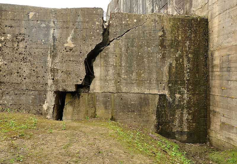 File:Blockhaus d'Éperlecques 19.jpg