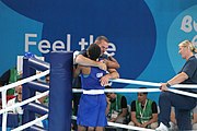 Deutsch: Boxen bei den Olympischen Jugendspielen 2018 Tag 12, 18. Oktober 2018 - Finale Leichtgewicht Mädchen – Junioren-Weltmeisterin und dreifache Juniorinnen-Europameisterin Caroline Sara DuBois (Großbritannien, blau) schlägt Juniorinnen-Asienmeisterin Porntip Buapa (Thailand, rot). English: Boxing at the 2018 Summer Youth Olympics on 18 October 2018 – Girls' lightweight Gold Medal Bout – Caroline Sara DuBois (Grat Britain, blue) wins over Porntip Buapa (Thailand, red). Español: Boxeo en los Juegos Olímpicos Juveniles de Verano de 2018 en 18 de octubre de 2018 - Combate de medalla de oro de peso ligero para niñas - Caroline Sara DuBois (Gran Bretaña, azul ) gana sobre Porntip Buapa (Tailandia, rojo).