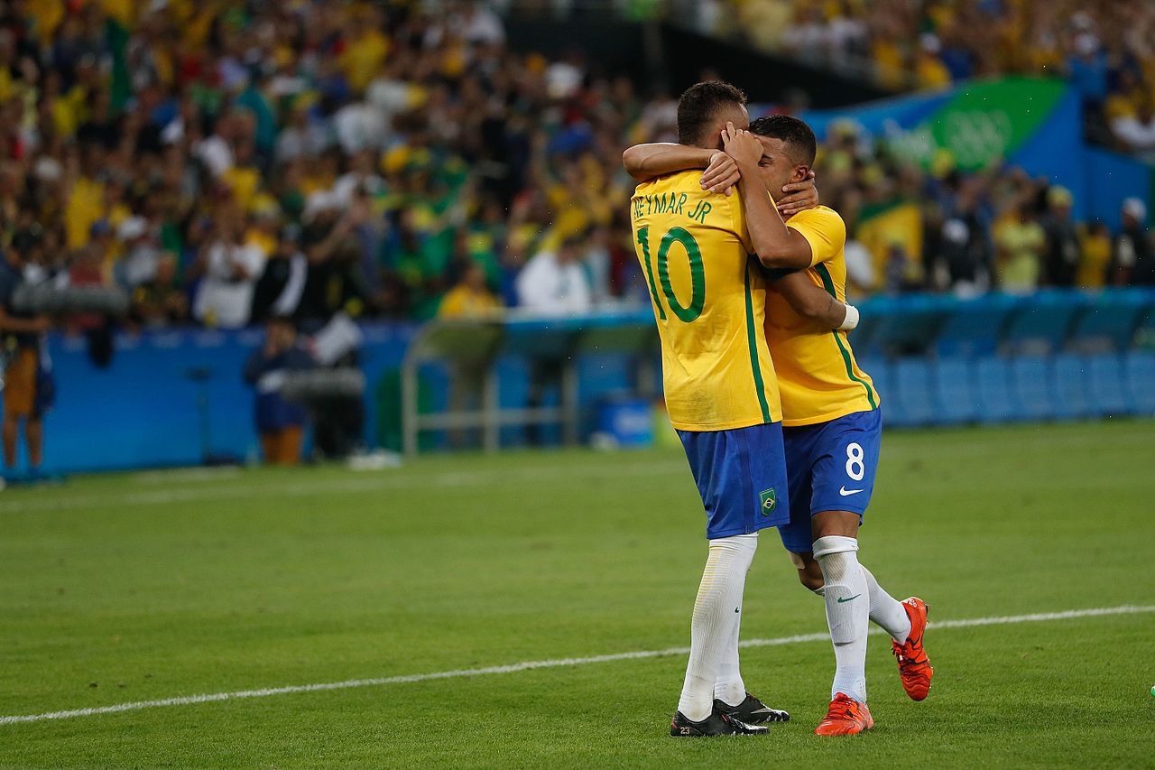 File:Brasil conquista primeiro ouro olímpico no futebol 1039229-20082016-  mg 2821 01a.jpg - Wikipedia
