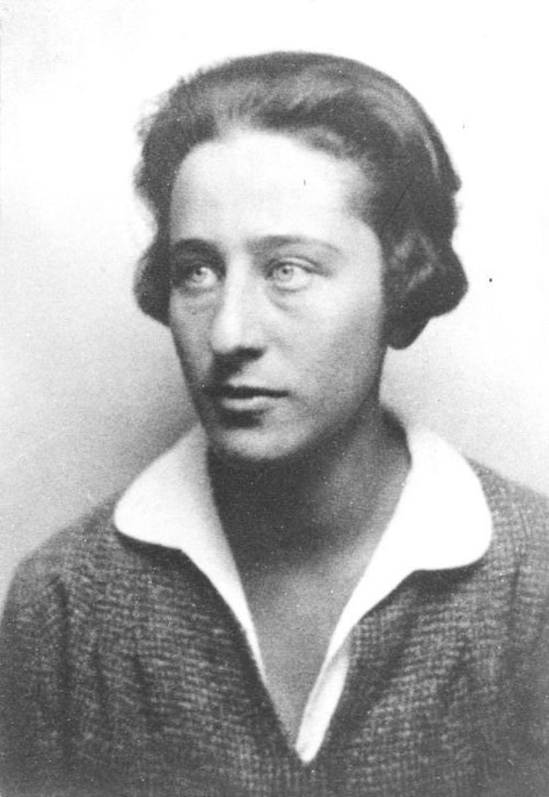 Olga Benário in 1928