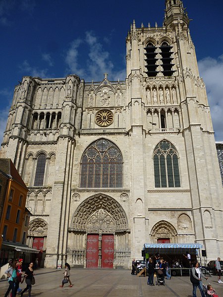 File:Cathédrale Saint-Étienne de Sens 2.JPG