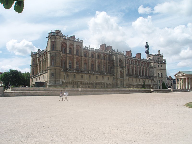 File:Chateau de St. German en-Laye - panoramio (2).jpg