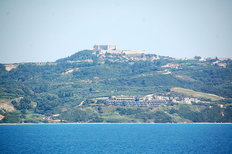 File:Chlemoutsi castle from the sea.jpg