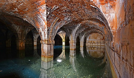 Forte de Peniche - Cisterna subterrânea Fotógrafo: Fernando Barão
