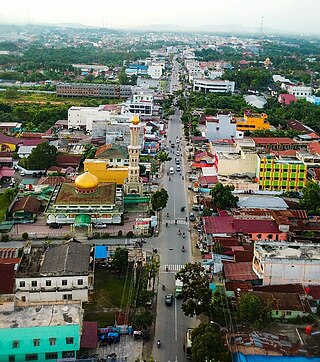 <span class="mw-page-title-main">Rantau Prapat</span> Town in North Sumatra, Indonesia