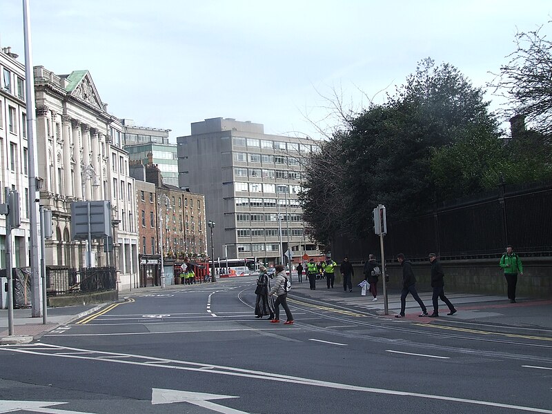 File:College Street, Dublin - Easter 2016.jpg