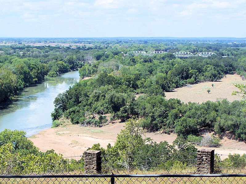 File:Colorado river at la grange.jpg