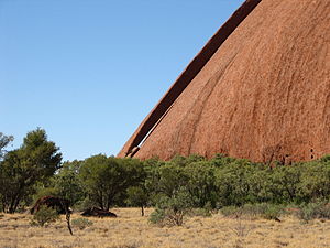 Uluru: Geographie, Geologie, Farbenspiel