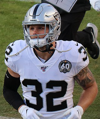 <span class="mw-page-title-main">Dallin Leavitt</span> American football player (born 1994)