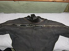 Shoulder (rear entry) zipper Dry suit shoulder-entry.jpg