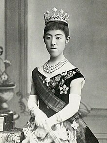 Empress Shoken2 (cropped).jpg