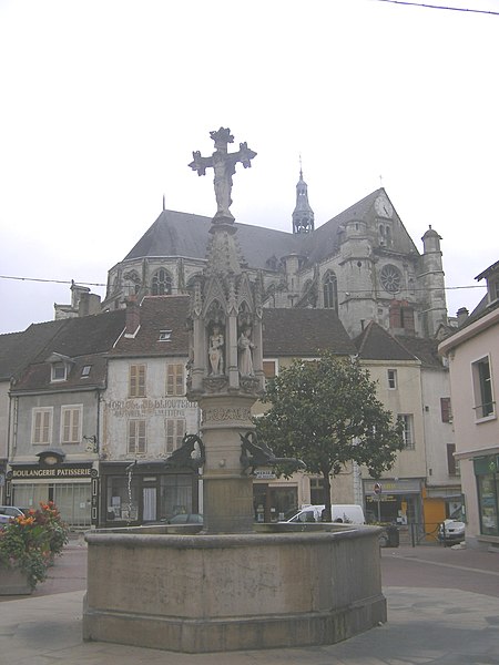 File:FR-89-Saint-Florentin4.JPG