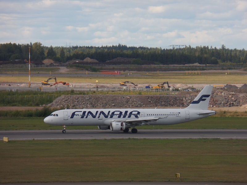 File:Finnair Airbus A321-211 OH-LZA at HEL 17AUG2014.JPG