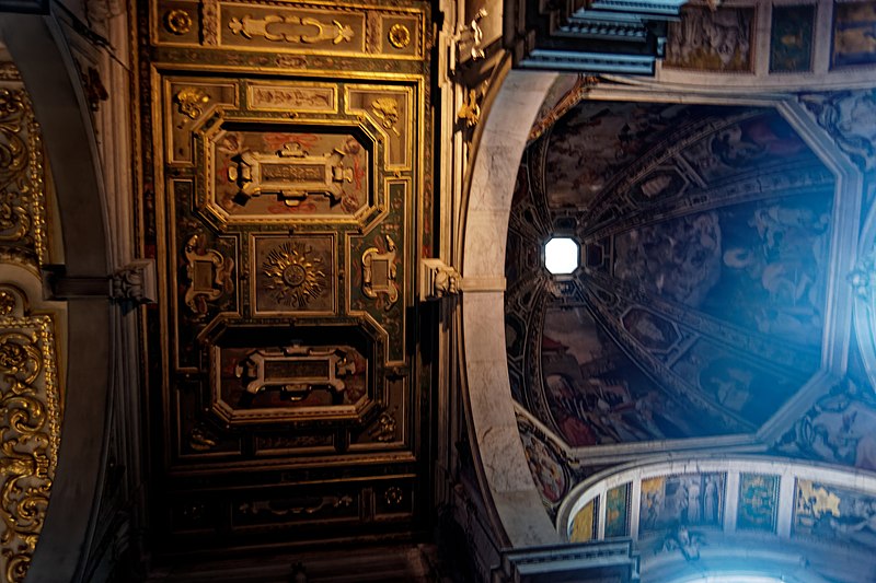 File:Firenze - Florence - Basilica di San Marco - View Up on Ceiling & Cupola above the Side-Altar.jpg