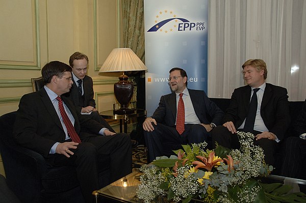 Rajoy at the EPP convention on climate change in February 2008