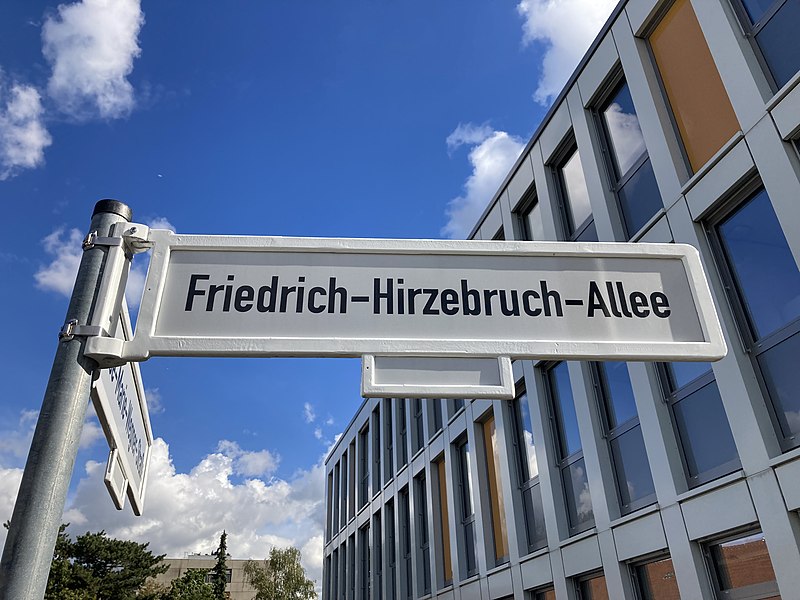 File:Friedrich-Hirzebruch-Allee Straßenschild.jpg