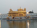 Golden Temple amritsar.jpg