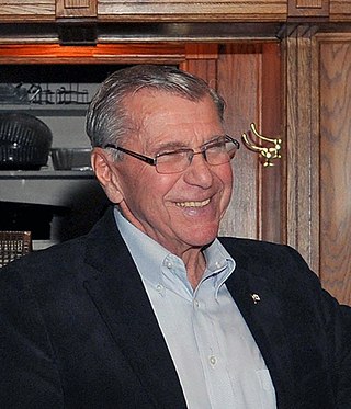 <span class="mw-page-title-main">Guy Lauzon</span> Canadian politician