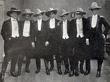 Carey and cowboys (1916)