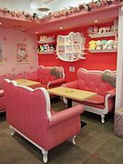 Hello Kitty Cafe (22748697242).jpg