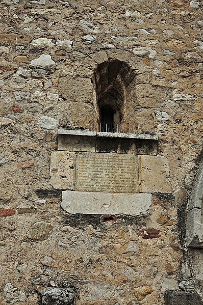 File:Iglesia fortificada de vilatenim-figueras-2013 (5).JPG