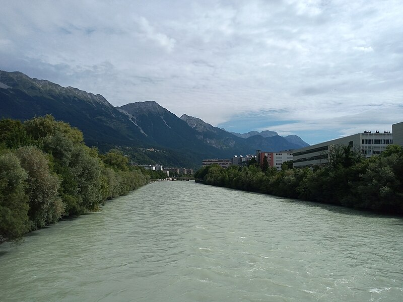 File:Inn Freiburger Brücke 20230727.jpg