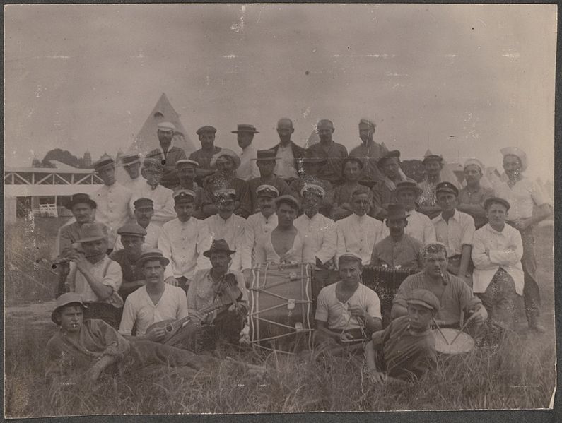 File:Internees and musicians from the ships bands taking part in the camp orchestra at Enoggera Internment Camp, Brisbane, 1915 (16651188418).jpg