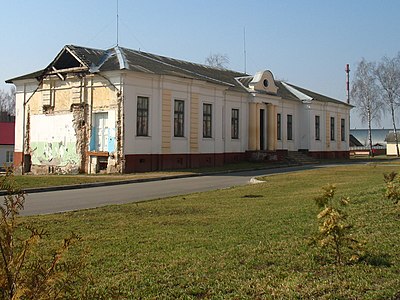 Dziedziniec dworski Yundilów w Iwacewiczach.  Pałac Yundil.