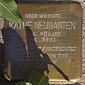 Deutsch: Stolperstein für Käthe Neugarten geb. Pünjer vor dem Gebäude Fabriciusstraße 22 in Hamburg-Bramfeld.