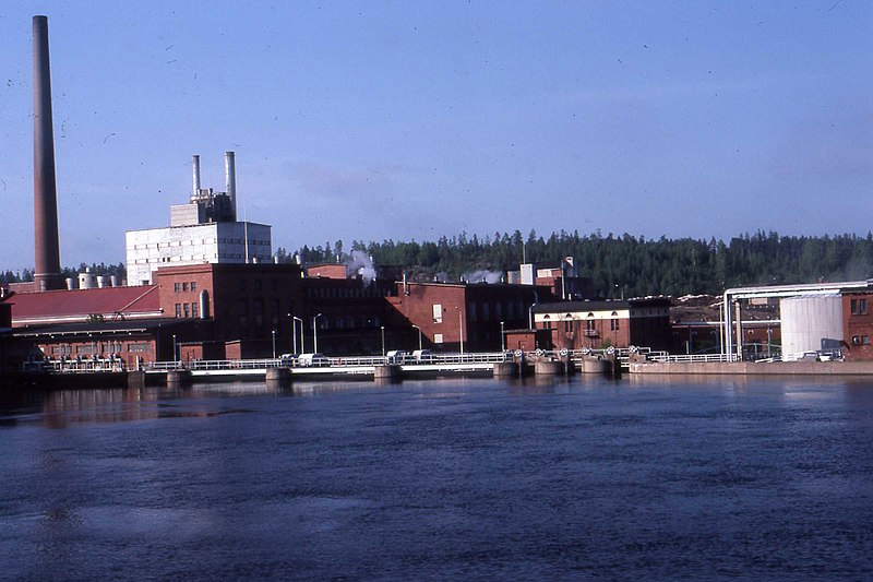 File:Kuusankoski paper mill 1987.jpg